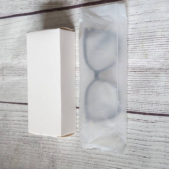 NEW Woman's blue light glasses 💙 - Picture 6 of 7